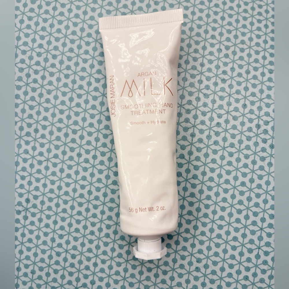 JOSIE MARAN Milk Soothing Hand Treatment